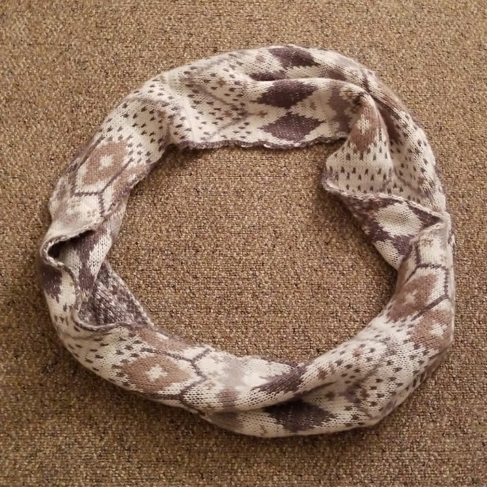 Infinity scarf ∞